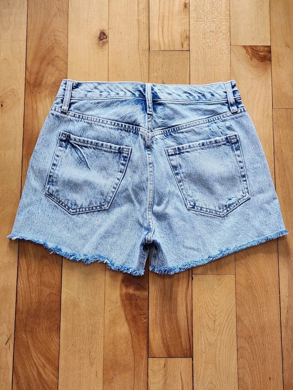 FRAME Denim Le Simone Cut Off Denim Short  - 26